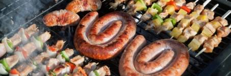 Barbecuen met familie en vrienden Barbecuen met familie en vrienden