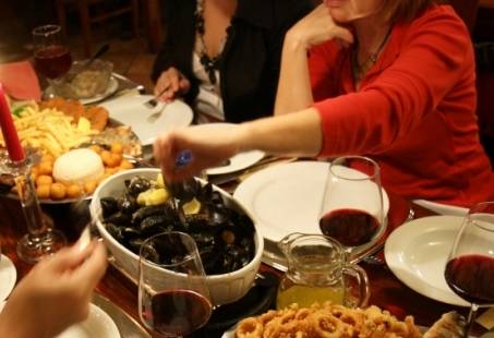 Culinair avondje uit in Rotterdam met vrienden - Walking Dinner met gids