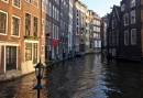 Ontdek Verborgen plekjes in Amsterdam met uw priveboot en stadswandeling