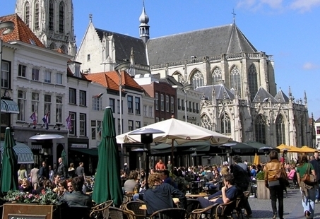 2 daagse City Trip Breda - Vriendinnenweekend met Shop en Funroute