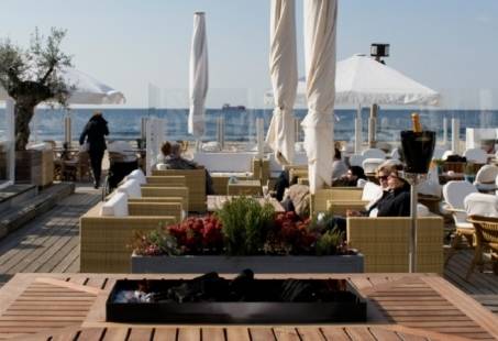 Heerlijk loungen en relaxen op het strand