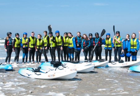 Teambuilding in Zandvoort-Beachgames op het strand en Spannende City Challenge