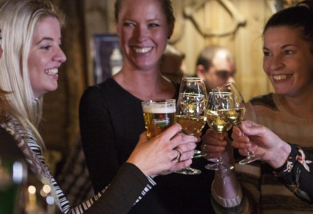 Vriendinnenweekend op de Veluwe - Buggyrijden, Bierproeverij & Burgers maken