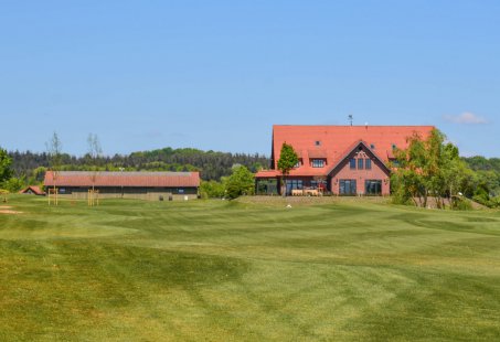 Een 18-holes Greenfee bij Golfpark Am Lowenhof