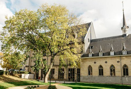 Golfen in Limburg en verblijf in een prachtig klooster in Valkenburg