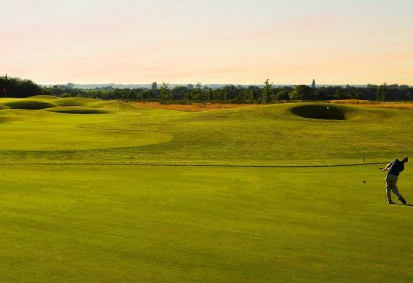 Golfen in Limburg en verblijf in een prachtig klooster in Valkenburg