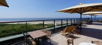 Terras bij het Strandhotel in Wijk aan Zee