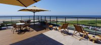 Terras bij het Strandhotel in Wijk aan Zee