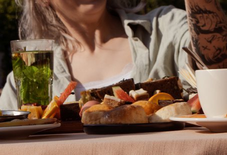 Vriendinnenuitje - Shoppen met rondvaart en High Tea in Den Bosch