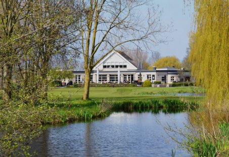 Wellness en Golfen in Zuid-Holland - Nachtje weg met massage, greenfee en champagne ontbijt
