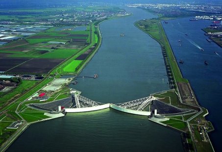Grill & Chill cruise in Rotterdam